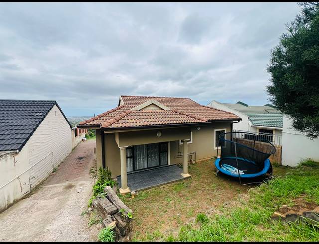 3 BEDROOM HOUSE FOR SALE IN CASTLEHILL